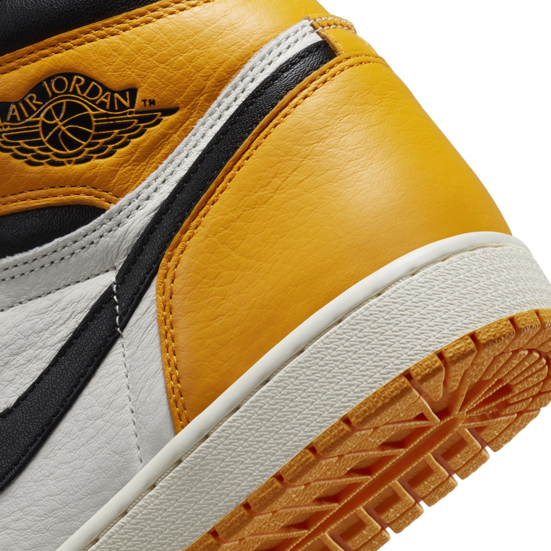 Air Jordan 1 Retro High OG Taxi