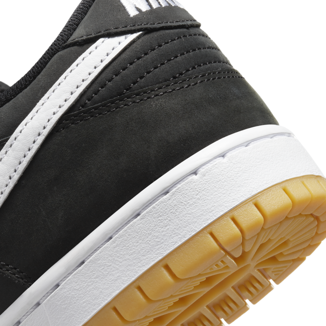 Nike SB Dunk Low Pro Black Gum