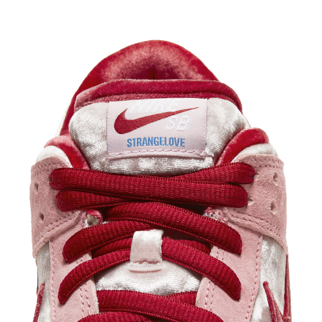 Nike SB Dunk Low StrangeLove Skateboards