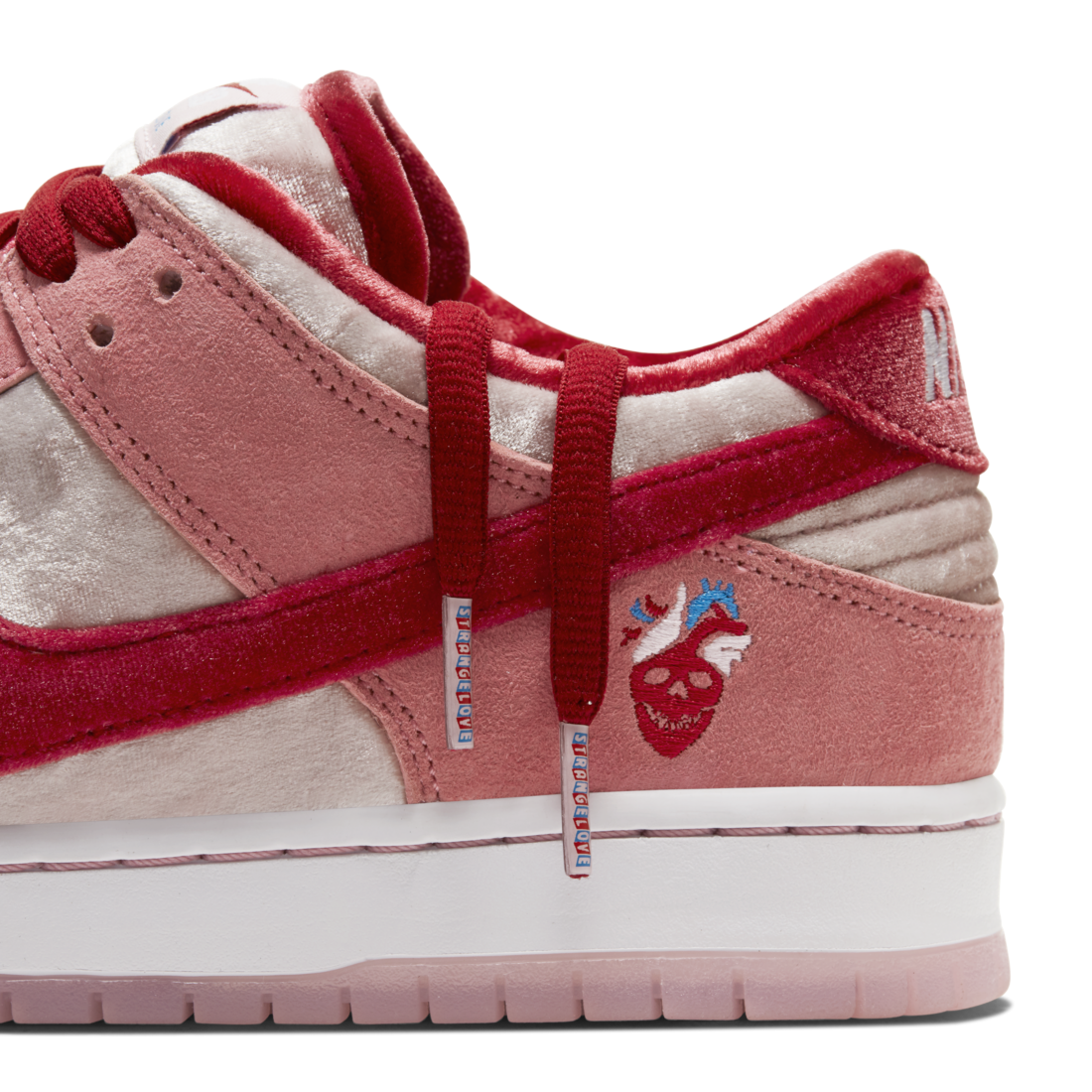Nike SB Dunk Low StrangeLove Skateboards