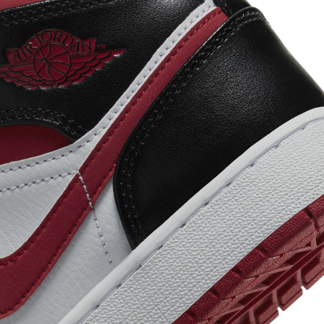 Jordan 1 Mid Gym Red Black White GS