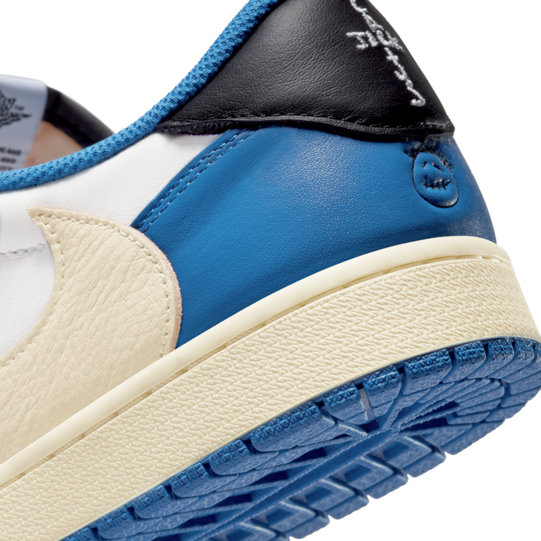 Air Jordan 1 Retro Low OG SP Fragment x Travis Scott