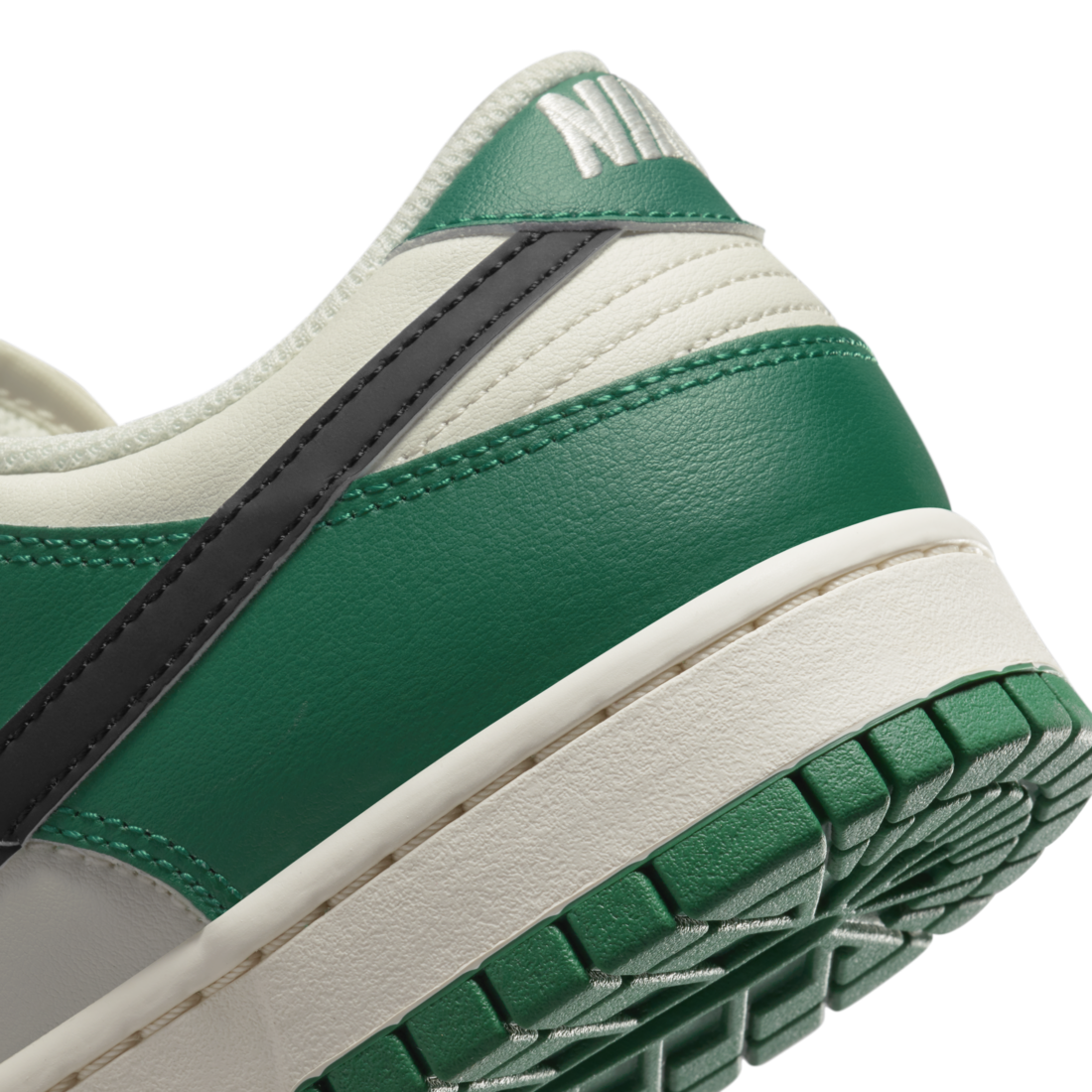 Nike Dunk Low SE Lottery Pack Malachite Green