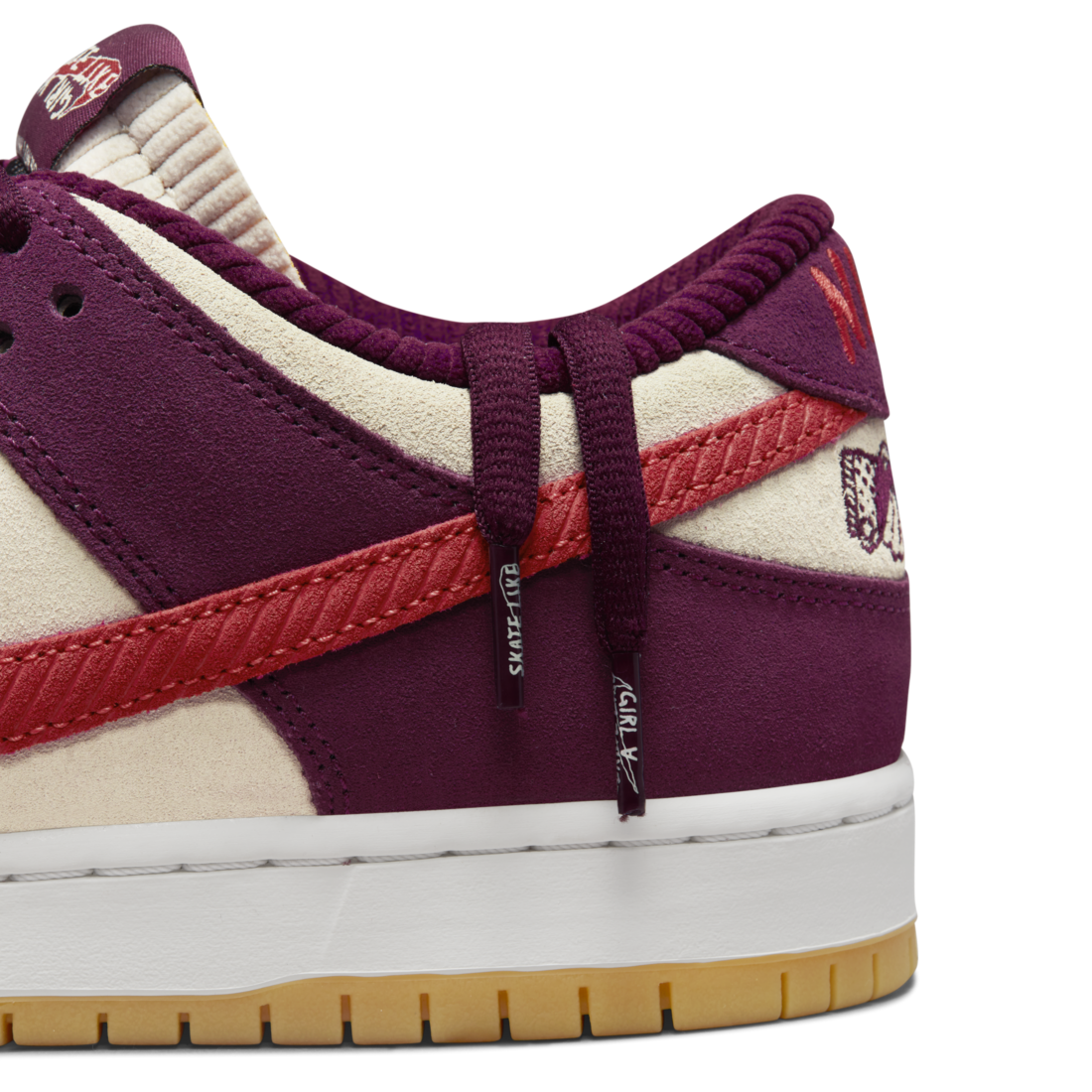 Nike SB Dunk Low Skate Like a Girl
