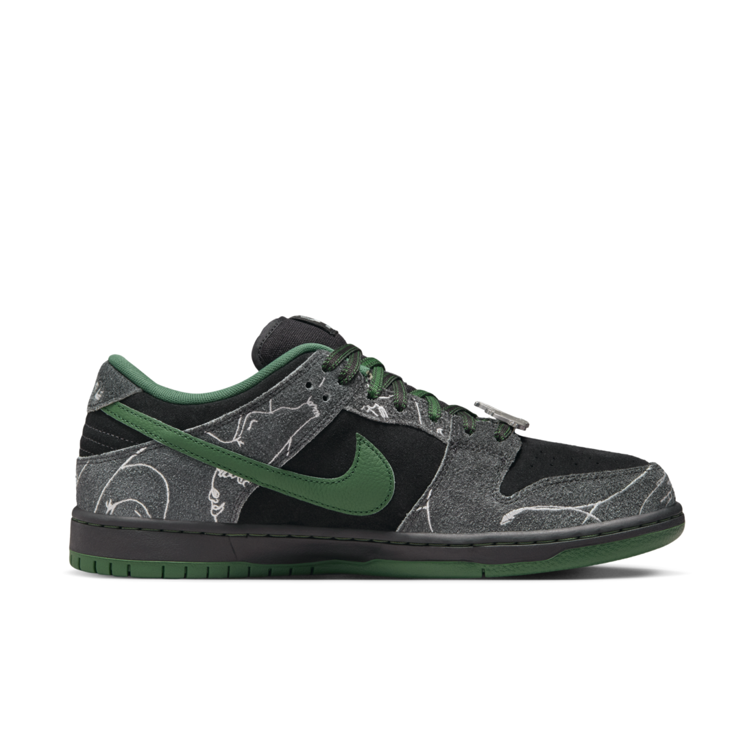 Nike SB Dunk Low There Skateboard