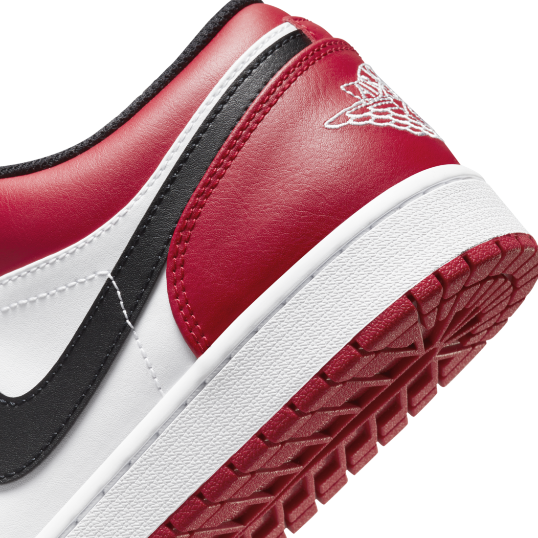 Air Jordan 1 Low Bred Toe