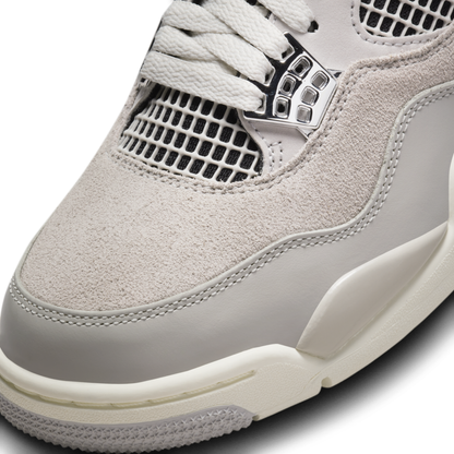Jordan 4 Retro Frozen Moments