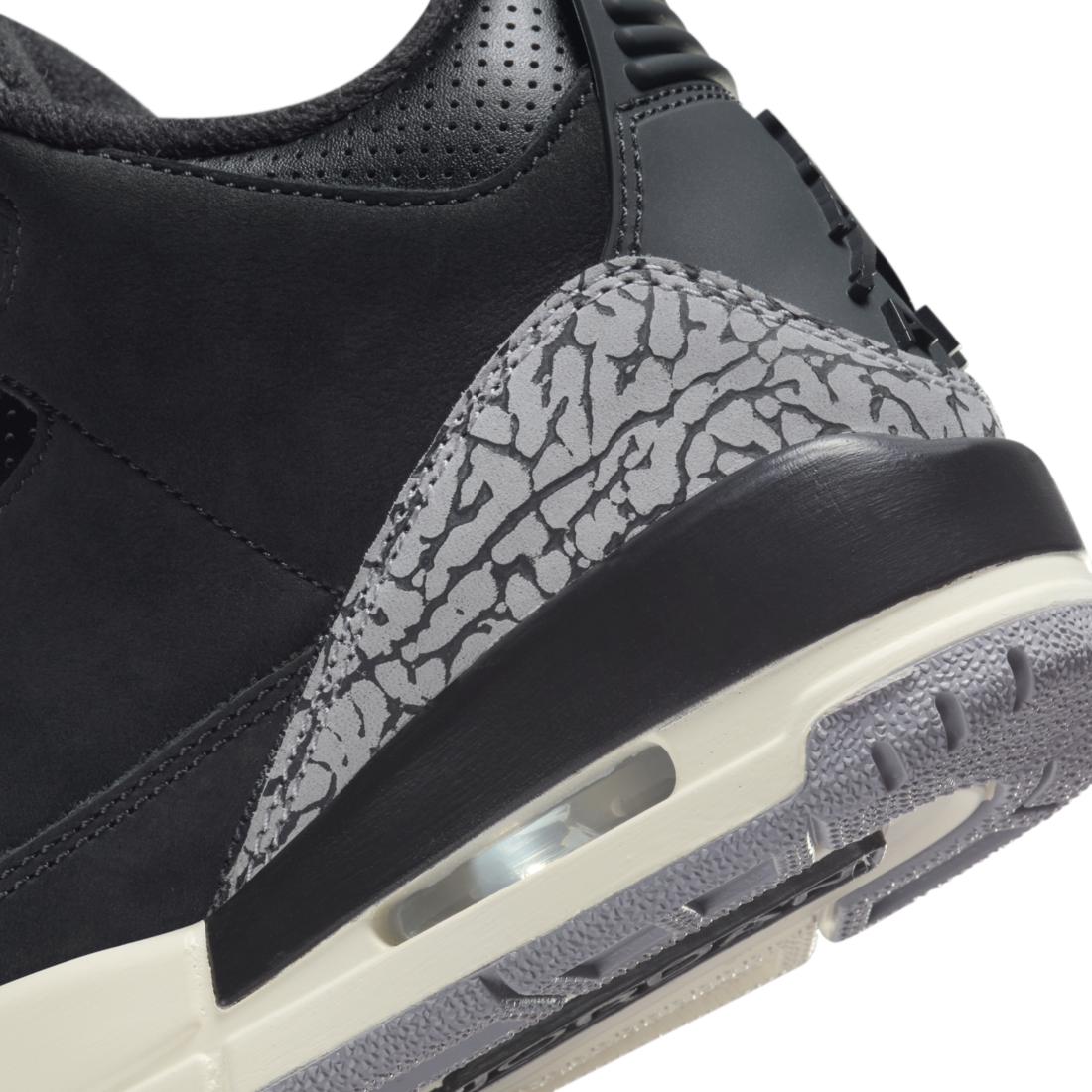 Air Jordan 3 Retro Off Noir (Women's)