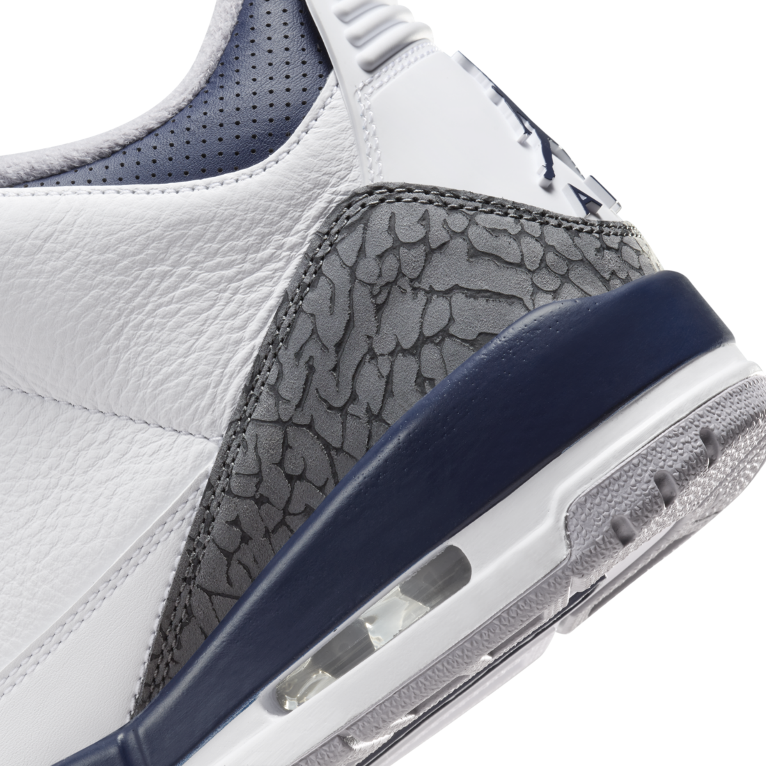 Air Jordan 3 Retro Midnight Navy