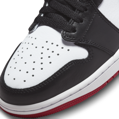 Air Jordan 1 Retro Low OG Black Toe (2023)