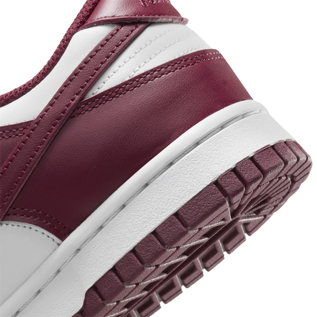 Nike Dunk Low Bordeaux