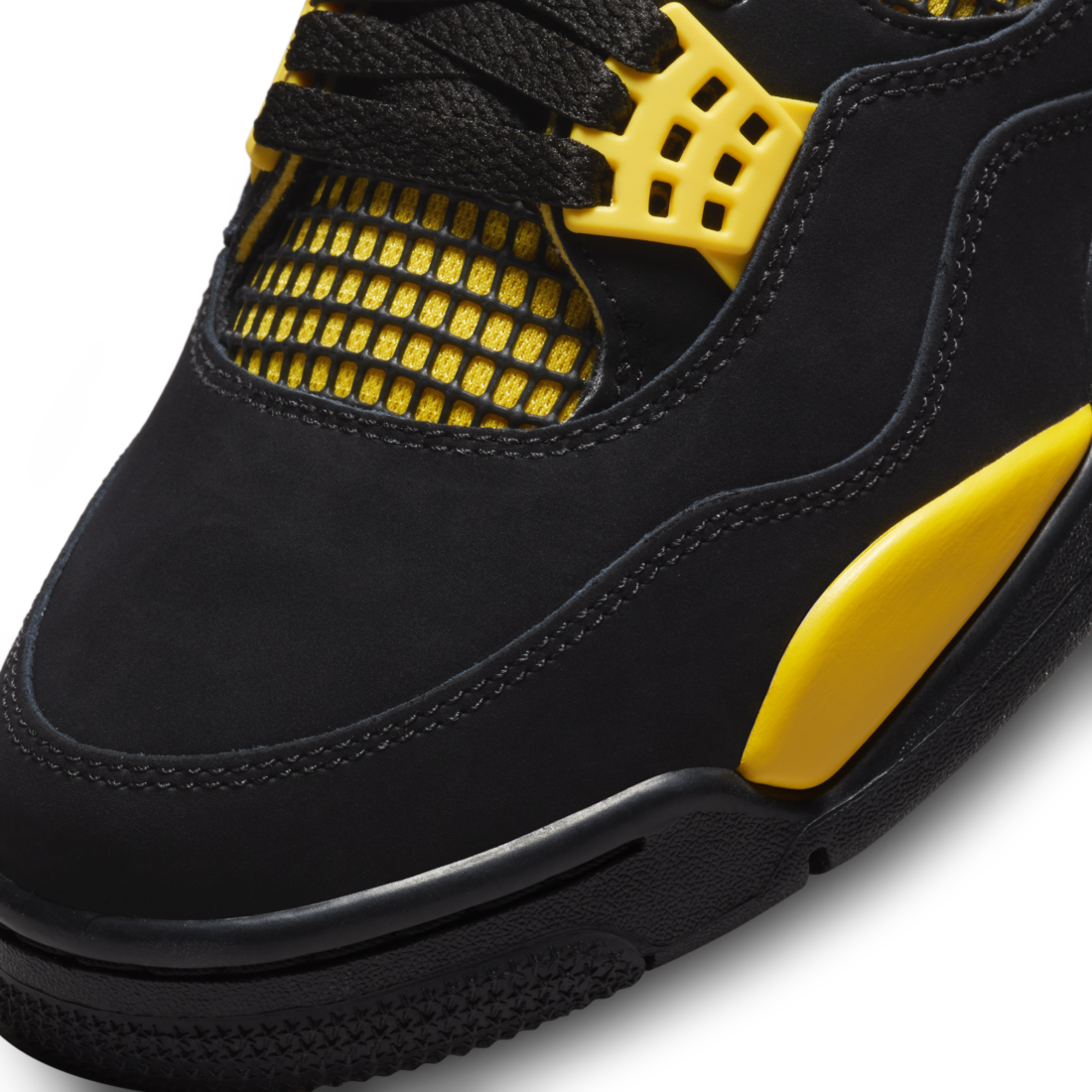 Jordan 4 Retro Thunder (2023)