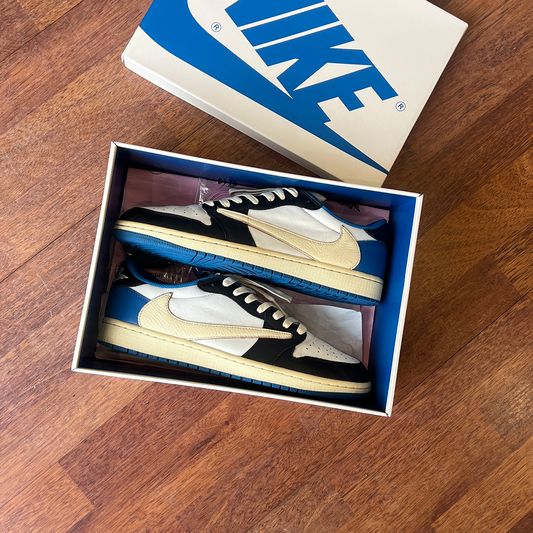 Jordan 4 Retro White Thunder Size 44 (Used)