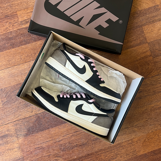 Jordan 4 Retro White Thunder Size 44 (Used)