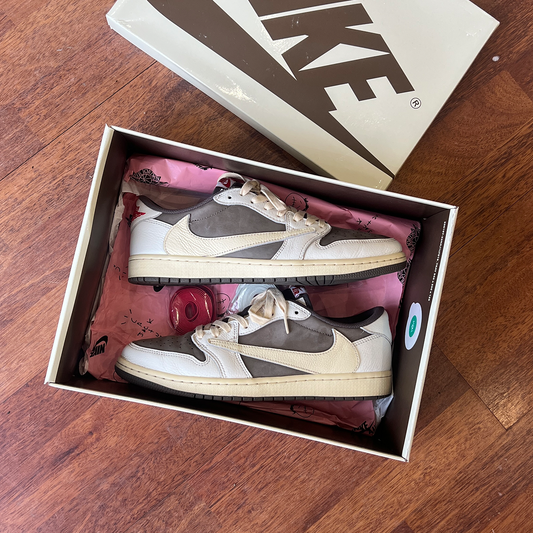 Jordan 4 Retro White Thunder Size 44 (Used)