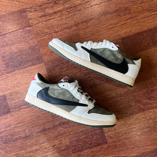 Jordan 1 Retro Low OG SP Travis Scott Medium Olive Taglia 44 (Usata)