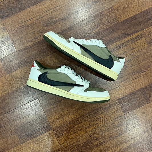 Jordan 1 Retro Low OG SP Travis Scott Medium Olive Taglia 44.5 (Usata)