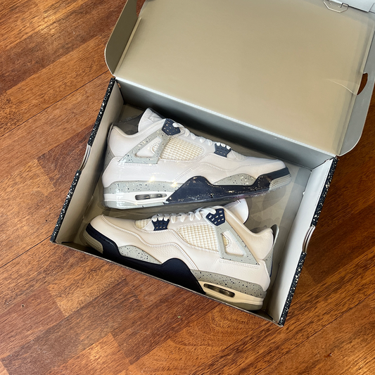 Jordan 4 Retro SP A Ma Maniére Violet Ore Size 42 (Used)