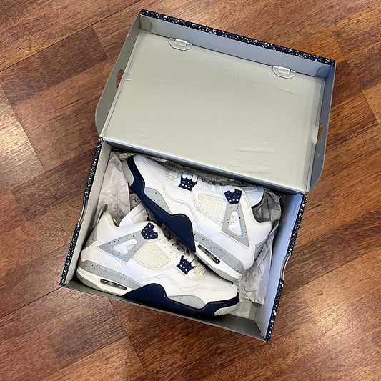 Jordan 4 Retro Midnight Navy Taglia 41 (Usata)