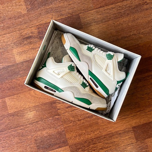 Jordan 4 Retro SB Pine Green Taglia 45 (Usata)