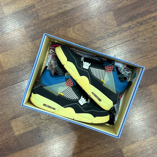 Jordan 4 Retro Union Off Noir Taglia 45 (Usata)