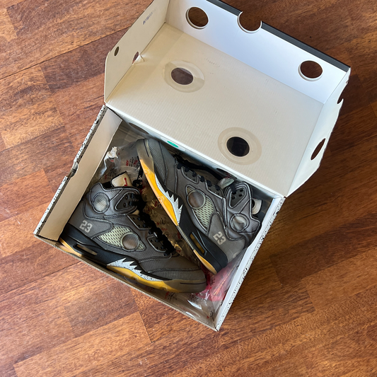 Jordan 4 Retro SP A Ma Maniére Violet Ore Size 42 (Used)