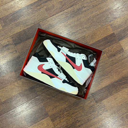 Jordan 4 Retro SP A Ma Maniére Violet Ore Size 42 (Used)