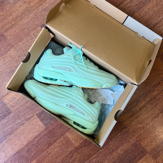 Jordan 4 Retro White Thunder Size 44 (Used)