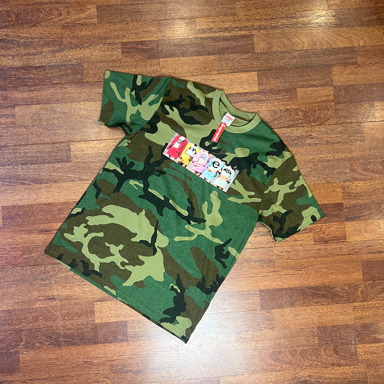 Supreme Girls Tee (FW25) Woodland Camo Taglia M (Nuova)